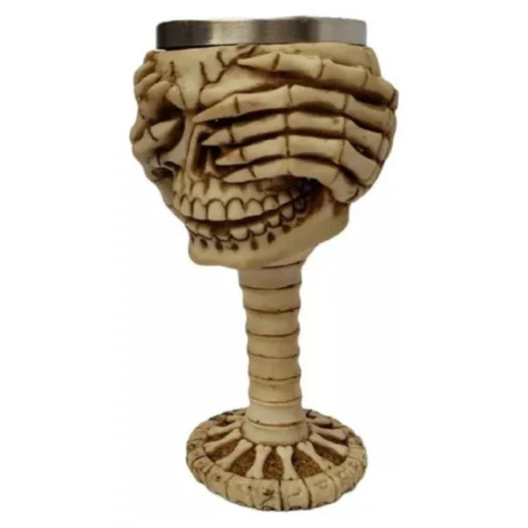 Copa Medieval Cráneo Cubierto
